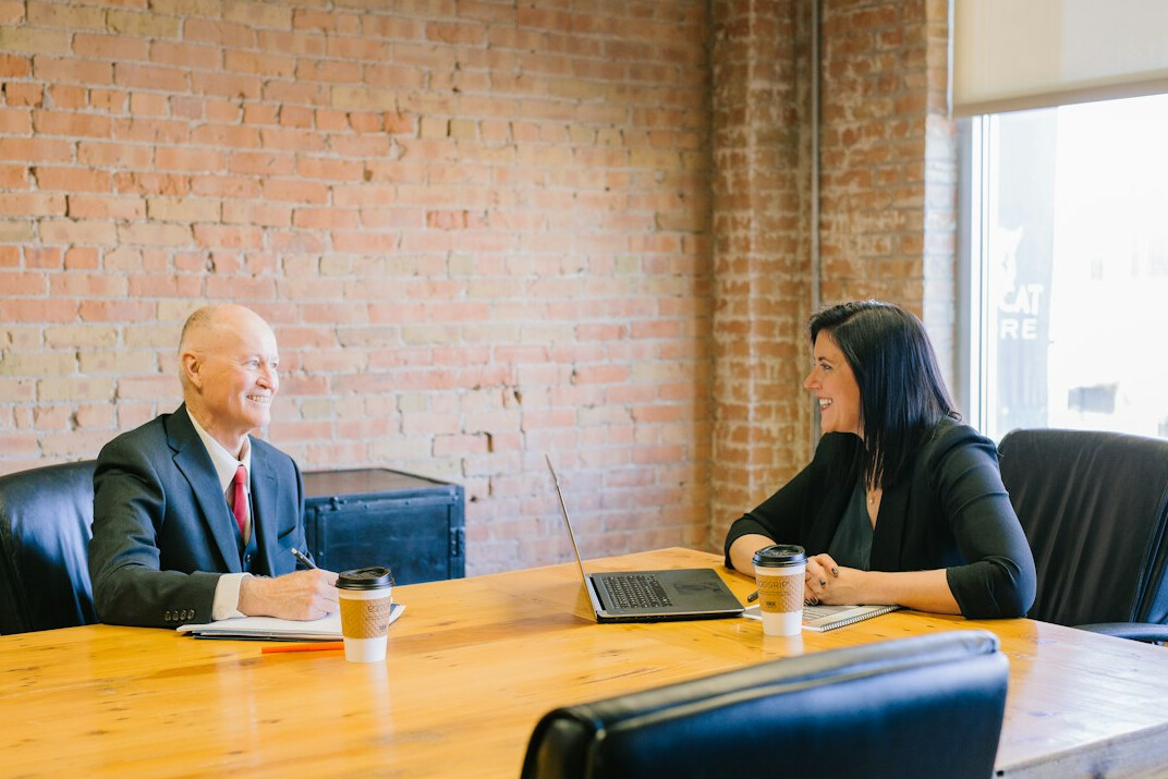 body language in meeting